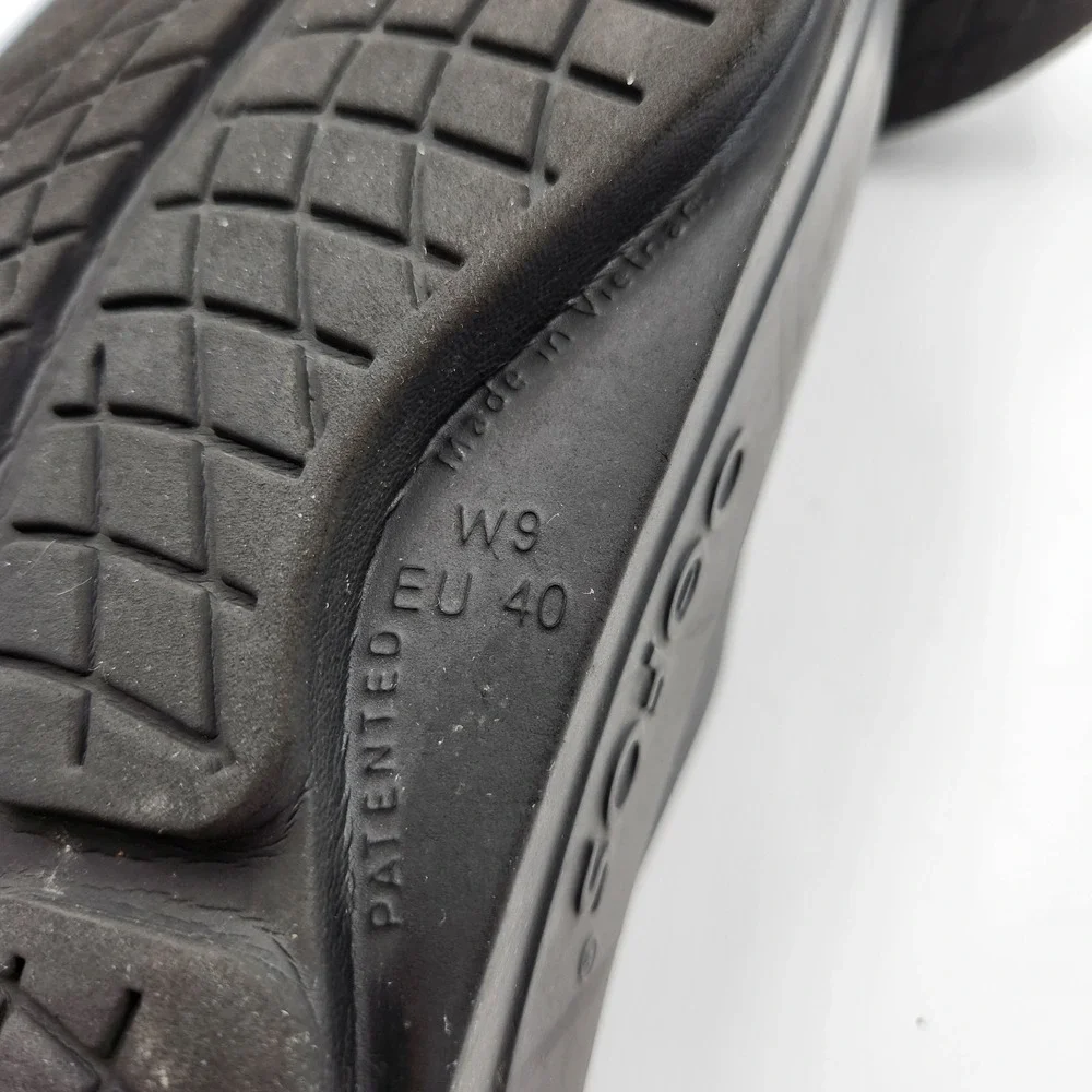 Oofos OOmega OOahh Womens 9 Slide‎ Core Black Casual Slip On Recovery Sandal